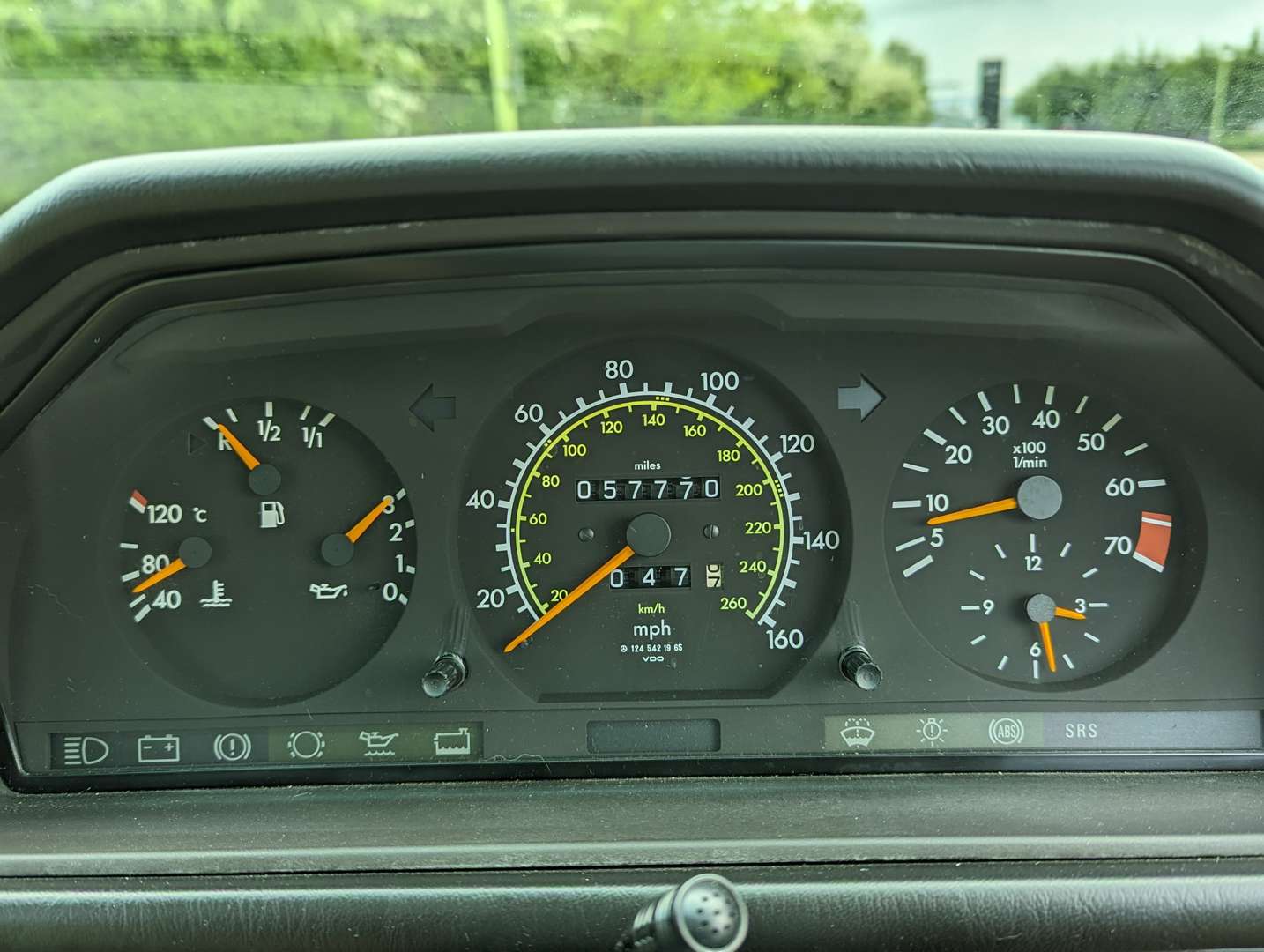 <p>1994 MERCEDES W124 E320 COUPE AUTO</p>