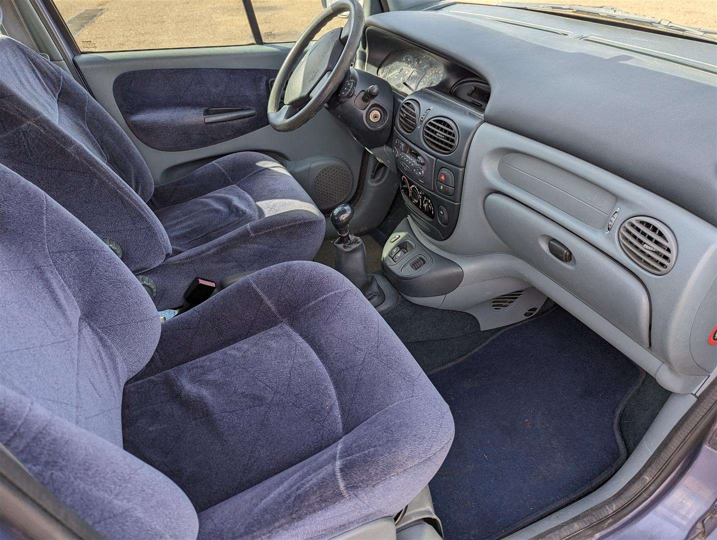 <p>1999 RENAULT SCENIC LHD</p>