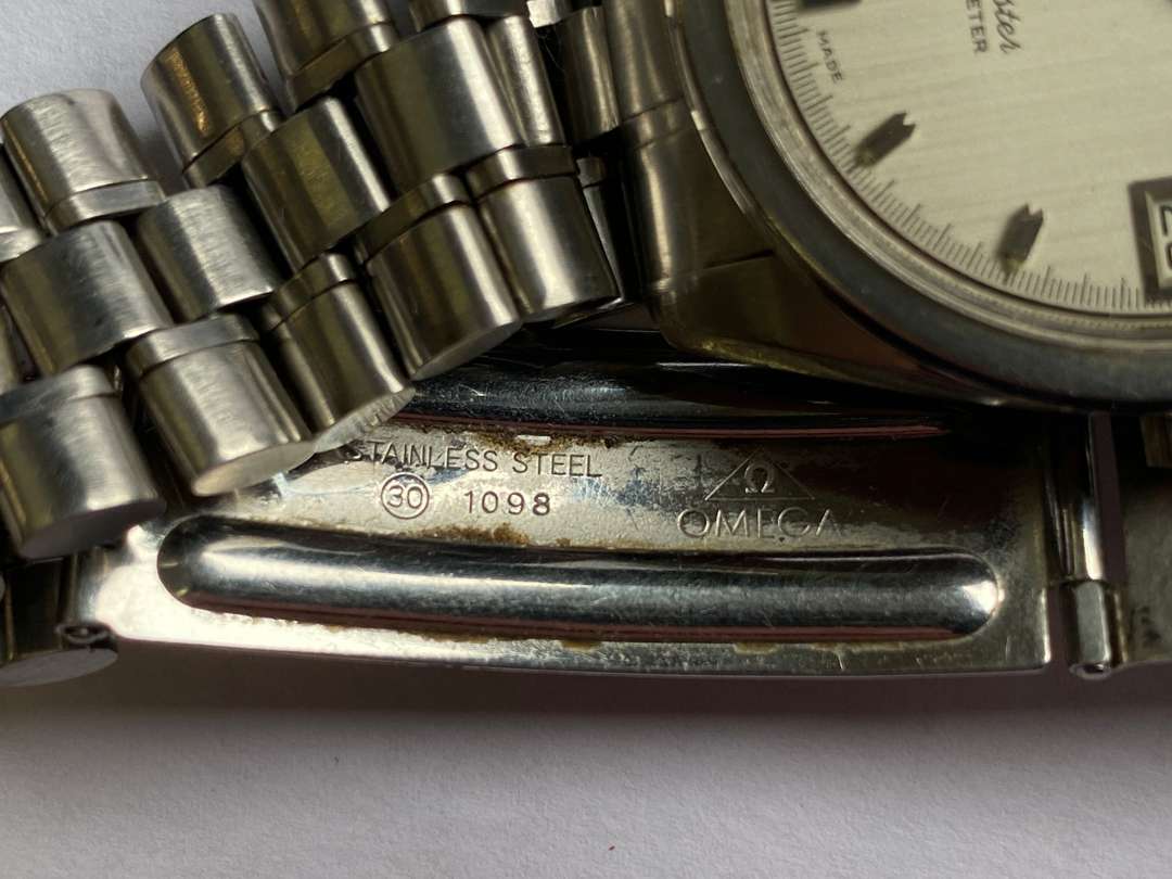 <p>OMEGA. 1970's Seamaster, Chronometer, Electronic f300 Hz, stainless steel calendar wristwatch.</p>