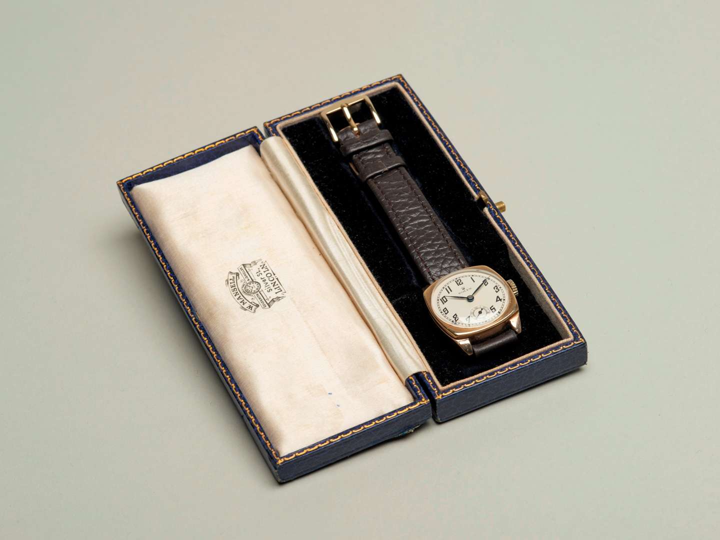 <p>ROLEX, an early 20th century 9ct gold wristwatch</p>