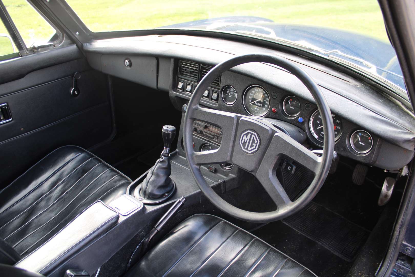 <p>1978 MG B GT</p>