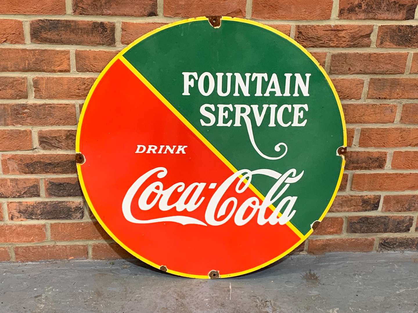 <p>Enamel Circular Coca Cola Fountain Service Sign</p>