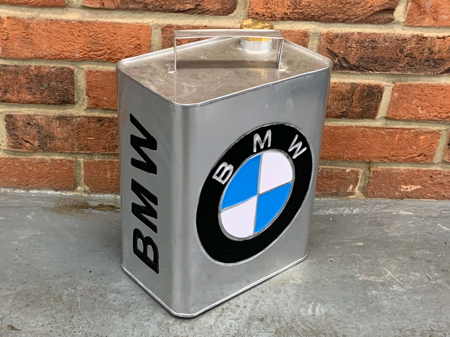 <p>Modern BMW Fuel Can</p>
