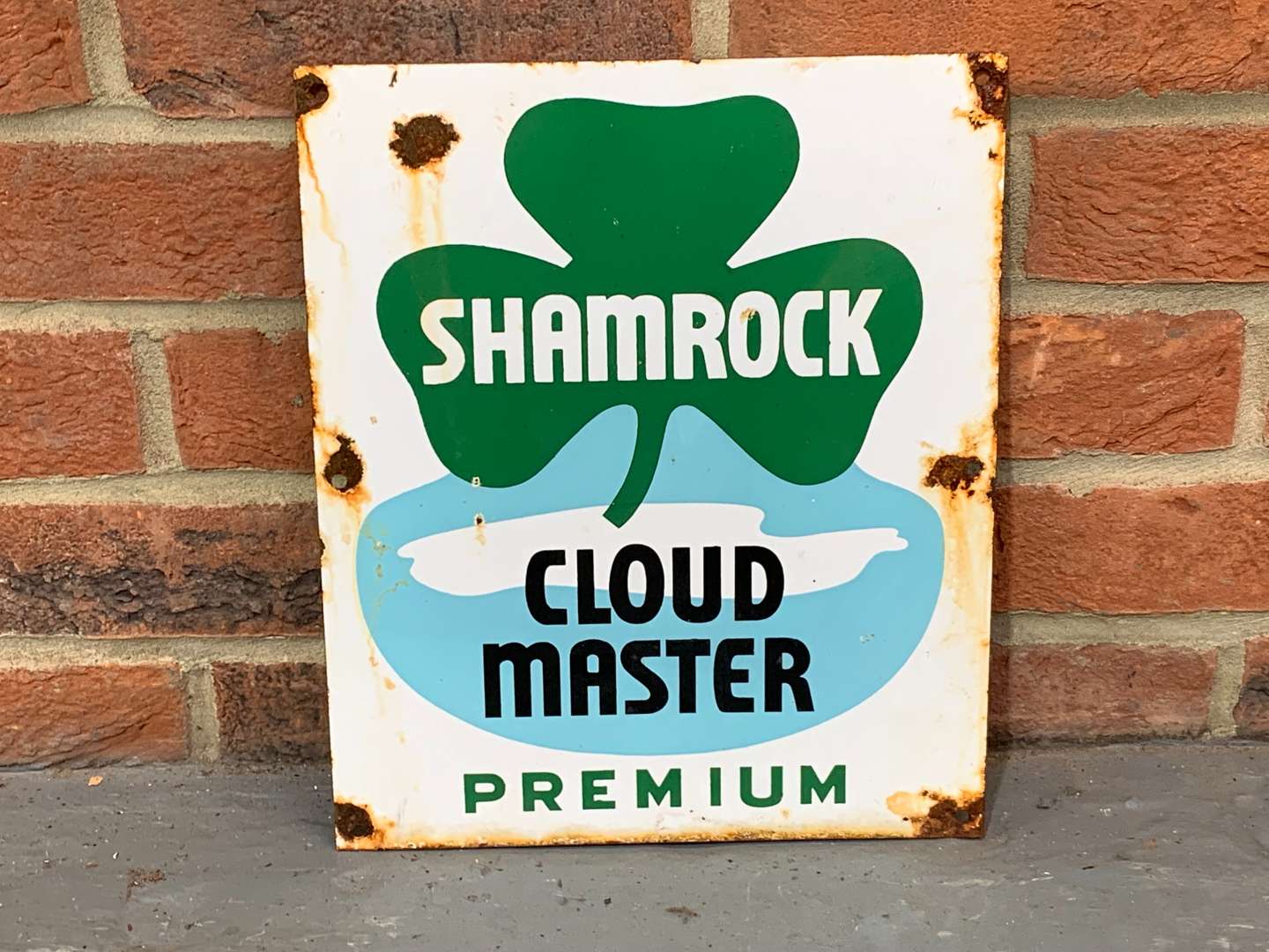 <p>Enamel Shamrock Cloud Master Sign</p>