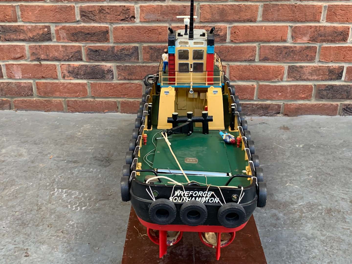 <p>Scratch Built Remote Controlled “Wyeforce” Tug Boat</p>