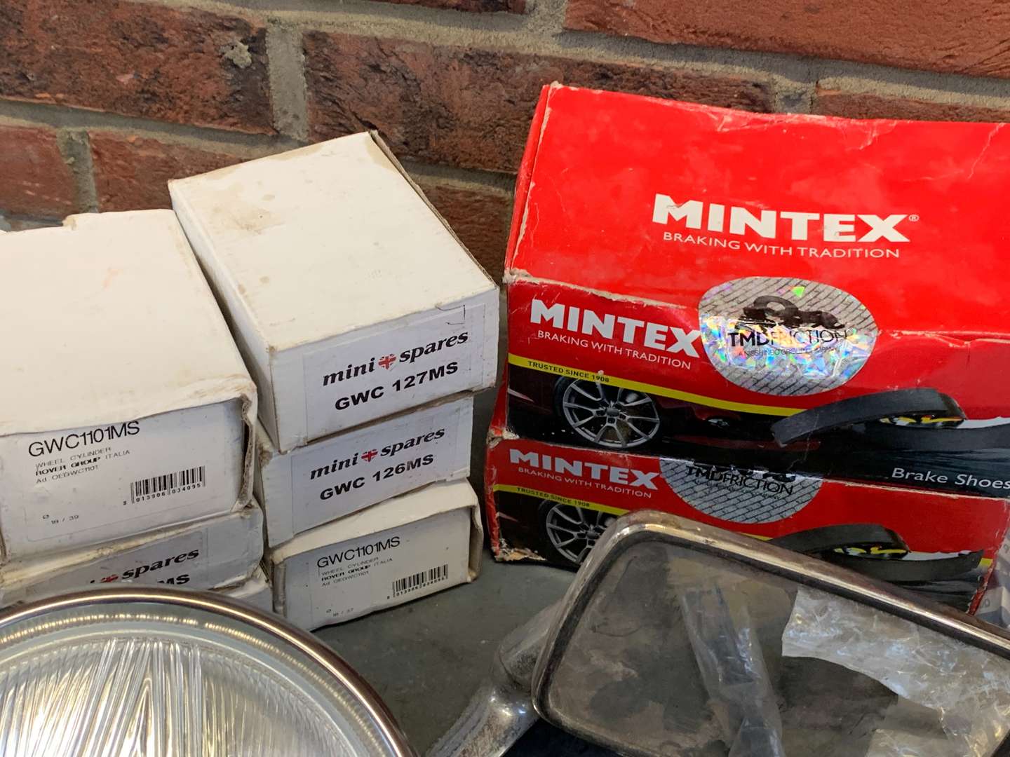 <p>Box of Assorted Mini Spares</p>