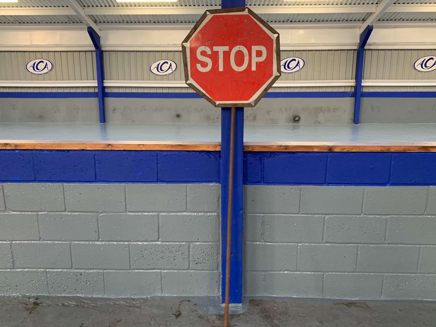 <p>Metal Stop/Go Sign</p>