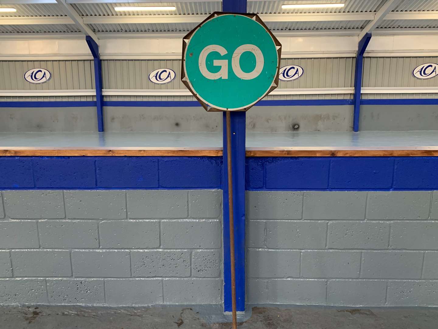 <p>Metal Stop/Go Sign</p>