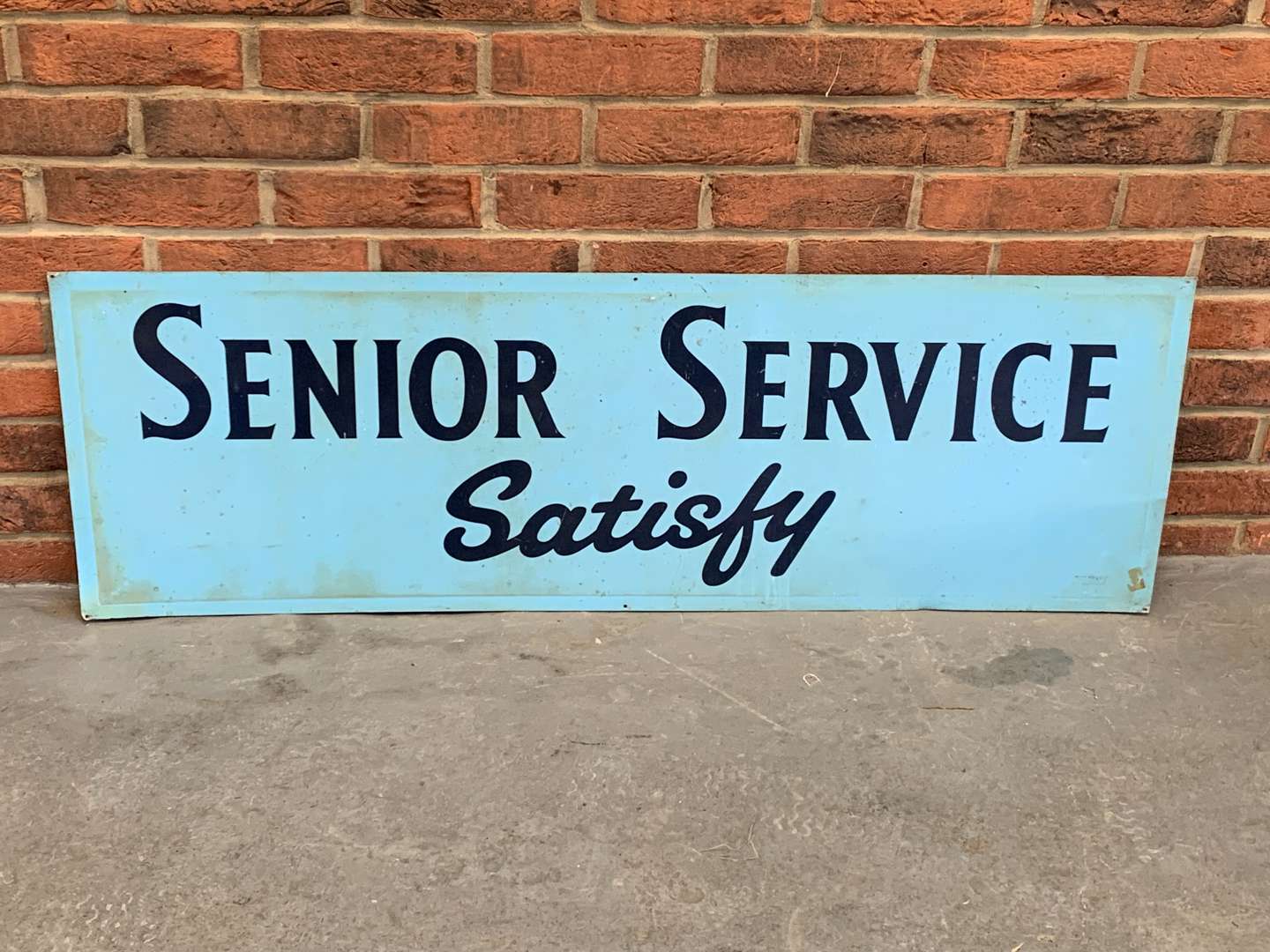 <p>Aluminium Senior Service Sign</p>