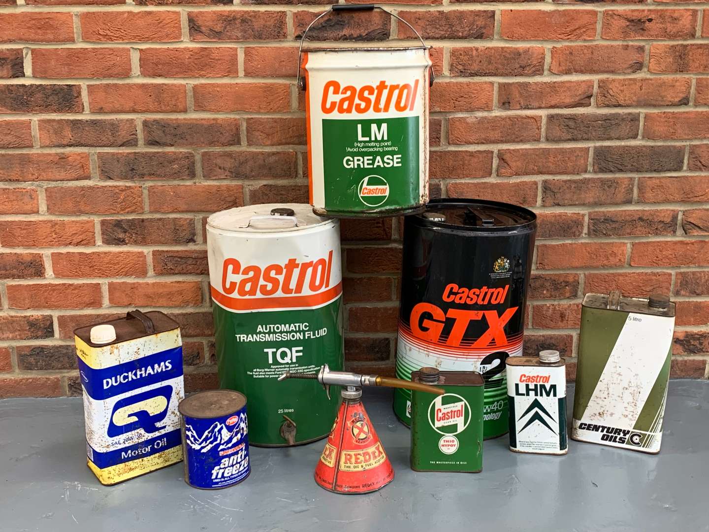 <p>Eight Vintage Oil/Grease Cans, Castrol, Redex Etc</p>