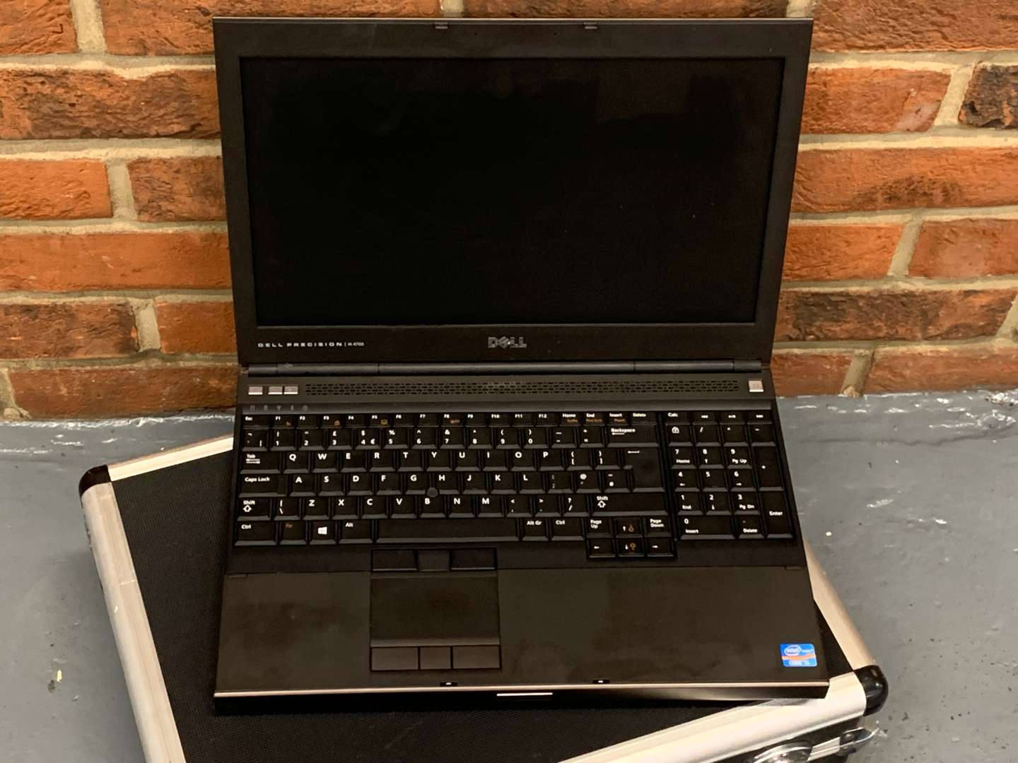 <p>Cased Dell Precision M4700 Diagnostic Laptop</p>