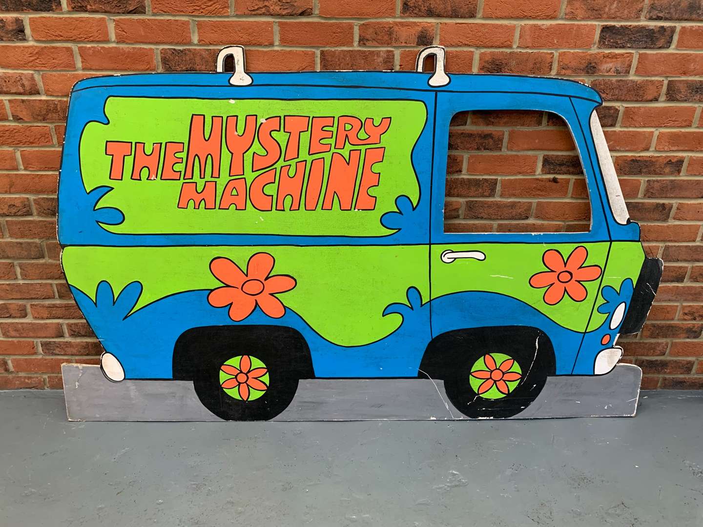 <p>Large Wooden Painted “The Mystery Machine” Wall Art</p>