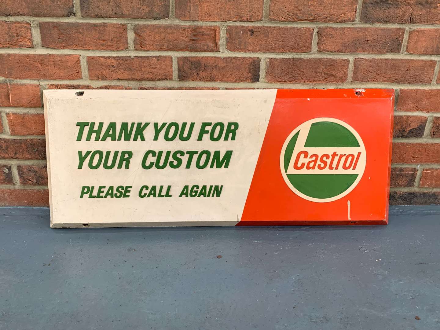 <p>An Original Fibreglass Castrol “Thank you for Your Custom” Sign&nbsp;</p>