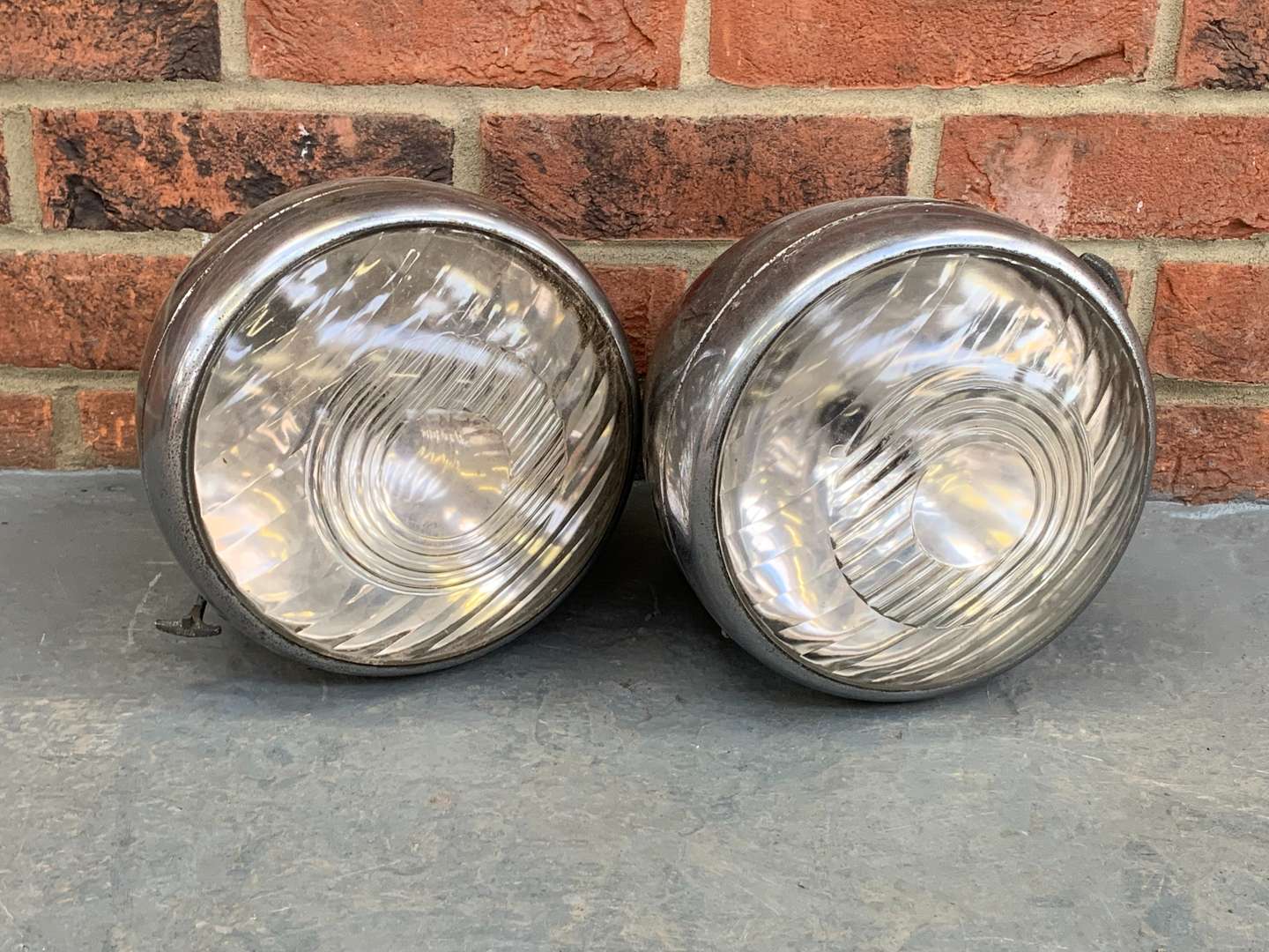 <p>Pair of Lucas King of The Road Head Lights</p>