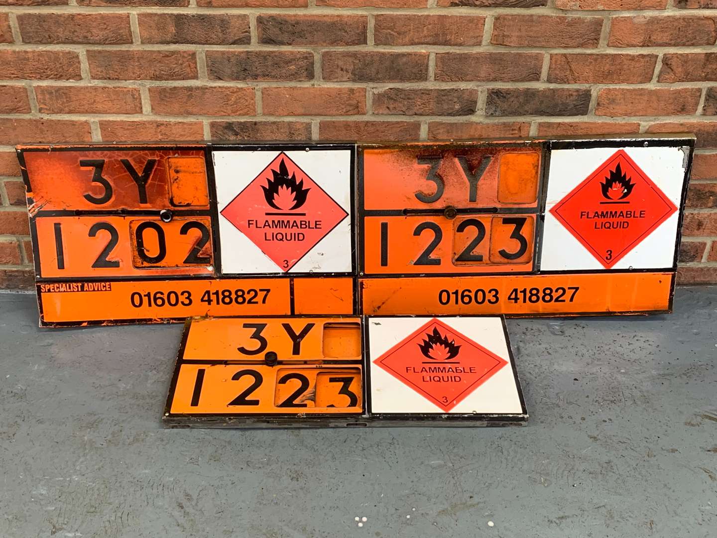 <p>Three Metal Flammable Liquids Signs&nbsp;</p>