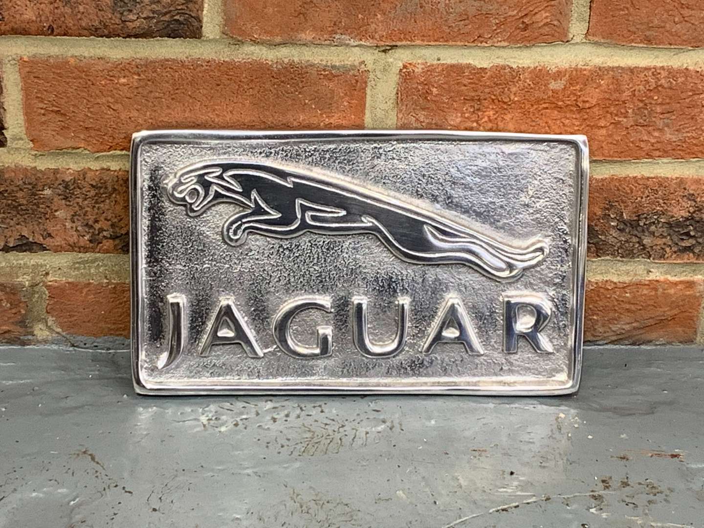 <p>Cast Aluminium Jaguar Sign&nbsp;</p>