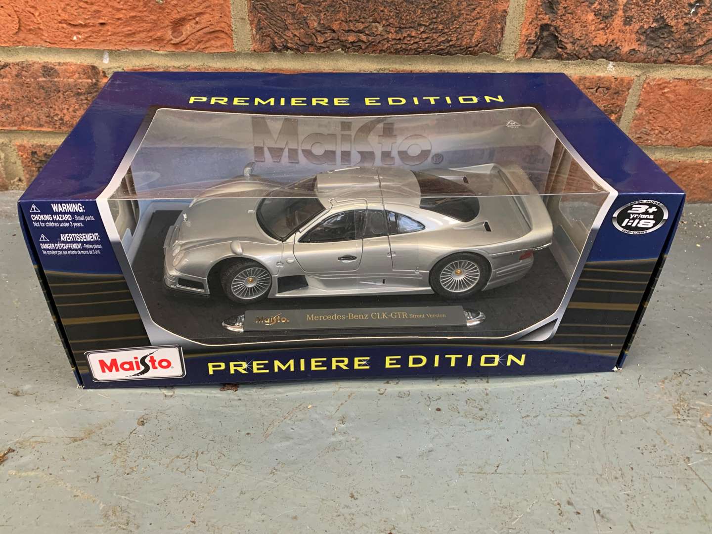 <p>Boxed Maisto Mercedes Benz CLK-GTR Car 1:18 Scale</p>