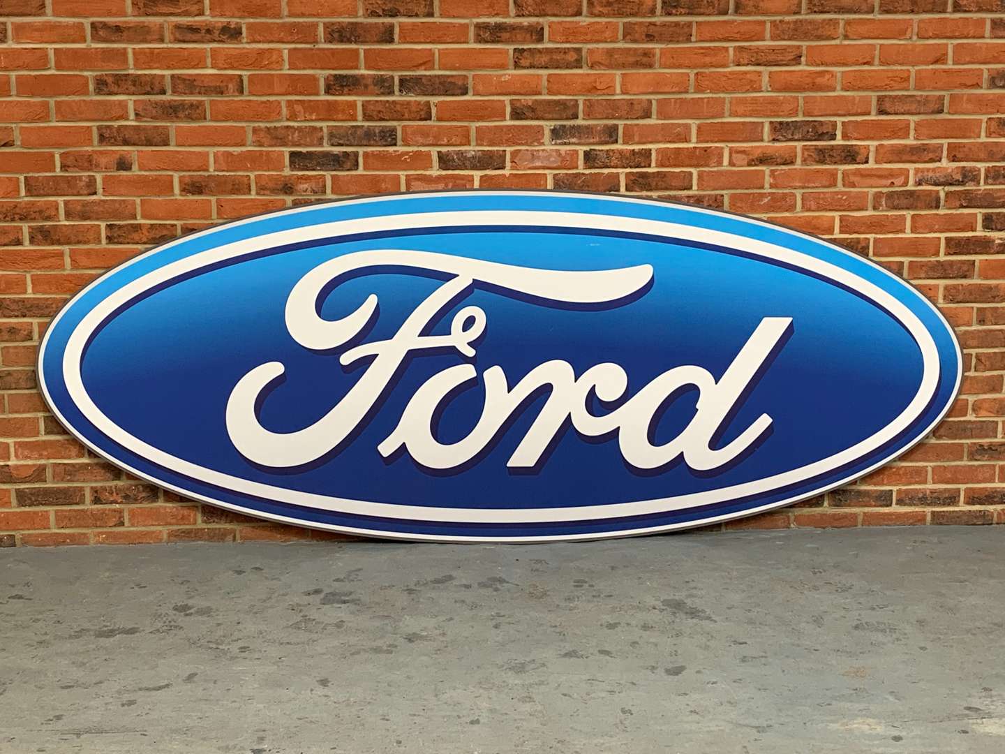 <p>Extremely Large Ford Emblem Sign&nbsp;</p>