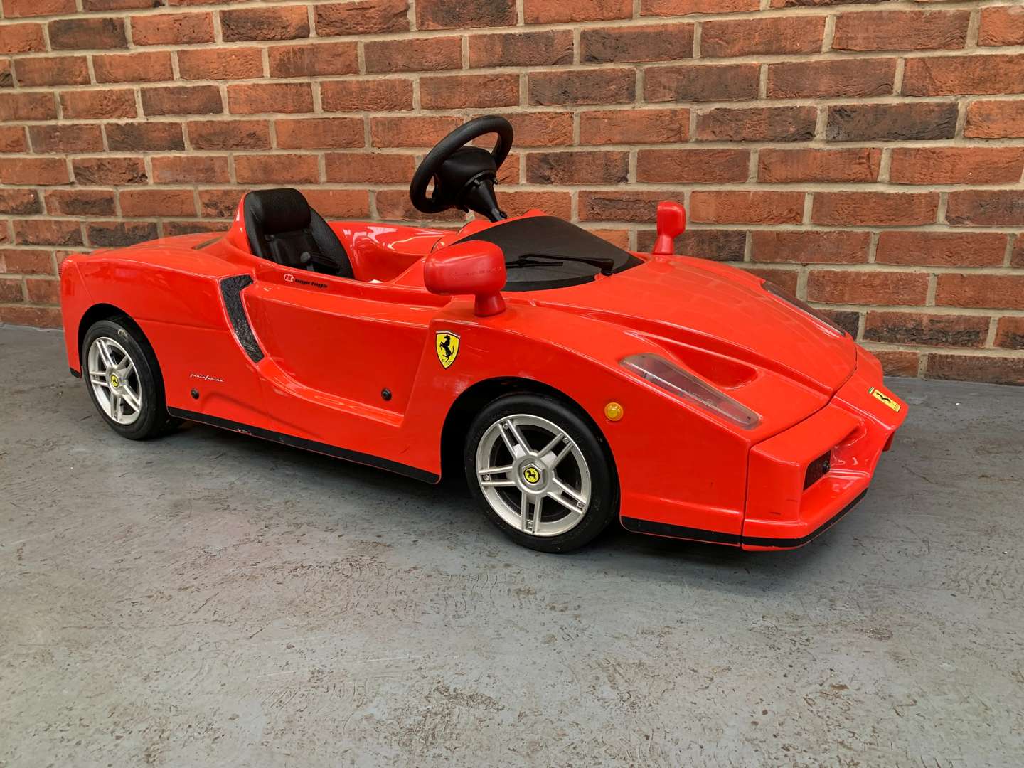 <p>Toys Toys Battery Operated Childs Ferrari Enzo Car</p>