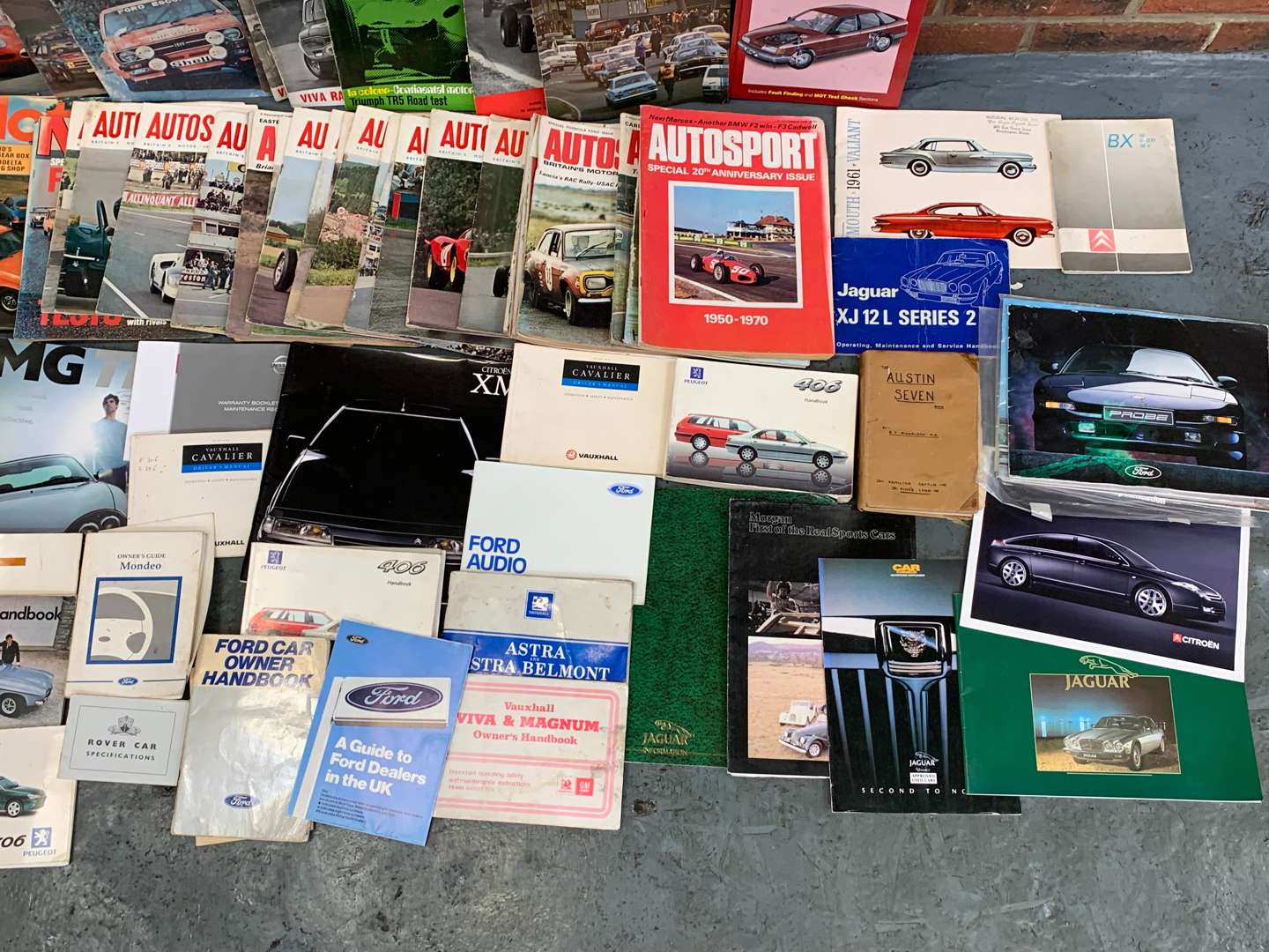 <p>Quantity of Autosport Magazines and Car Handbooks</p>