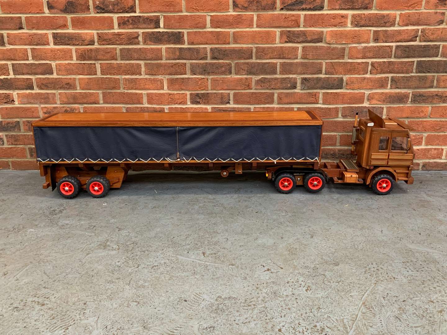 <p>Large Scratch Built HGV and Trailer</p>