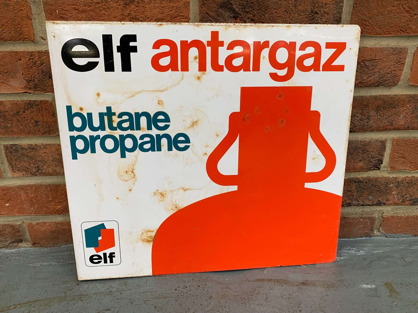 <p>Metal ELF Antargaz Flange Sign</p>