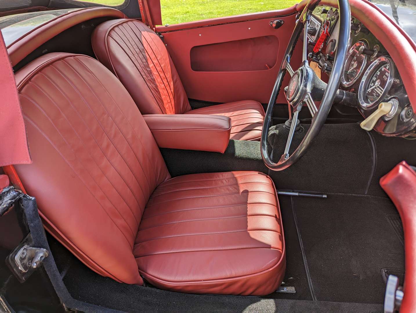<p>1957 MG A 1500 ROADSTER&nbsp;</p>