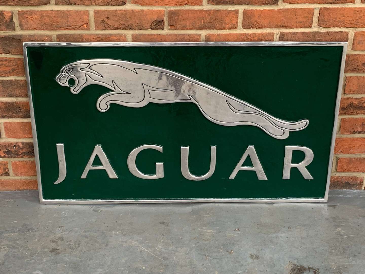 <p>Large Cast Aluminium Jaguar Sign&nbsp;</p>