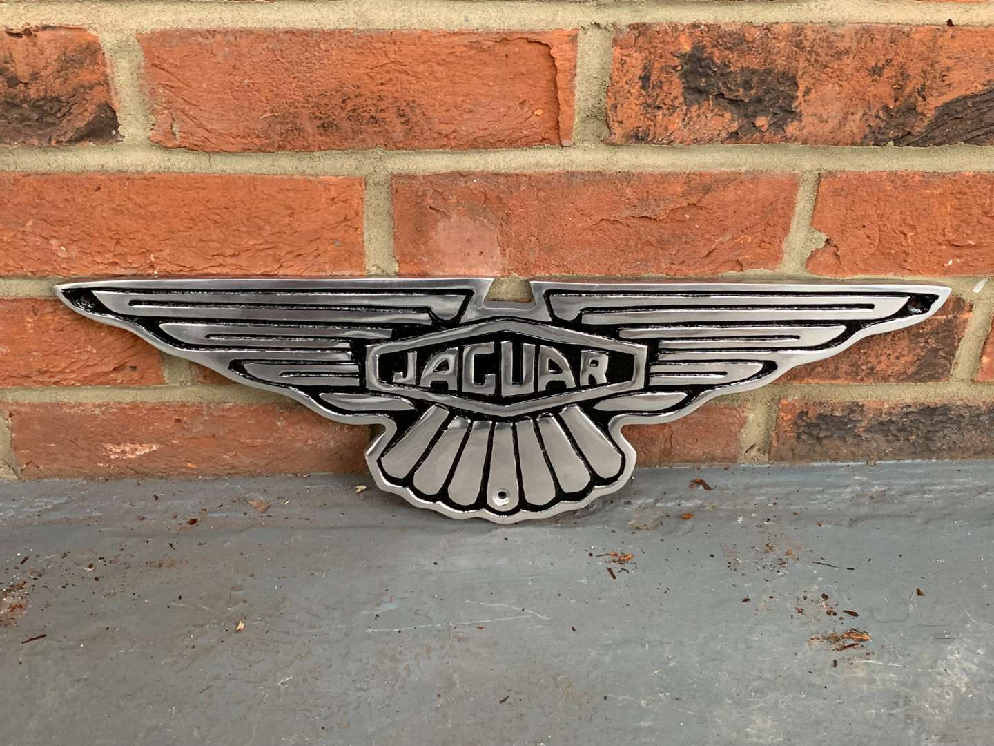 <p>Cast Aluminium Jaguar Sign</p>