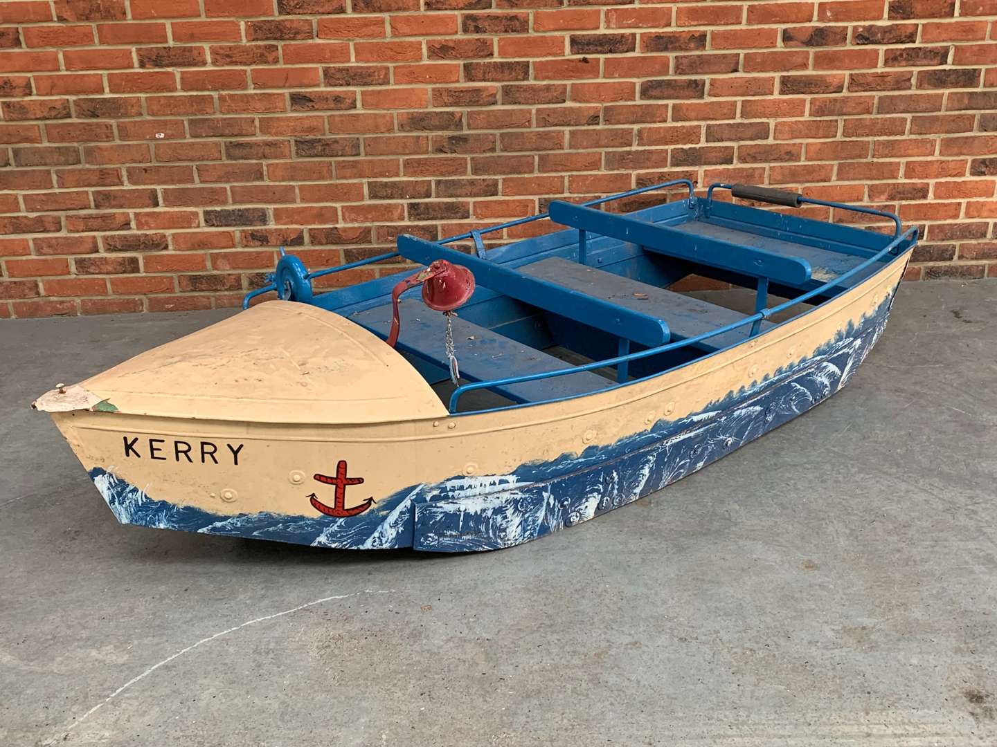 <p>Vintage Boat Fairground Ride “Kerry”</p>