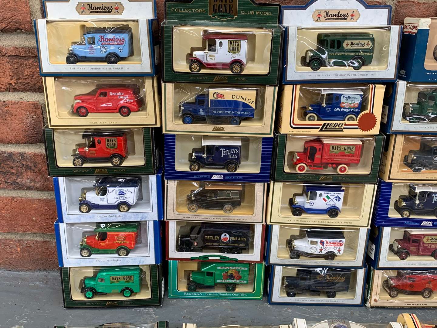 <p>Quantity of Boxed Die Cast Commercial Vehicles&nbsp;</p>