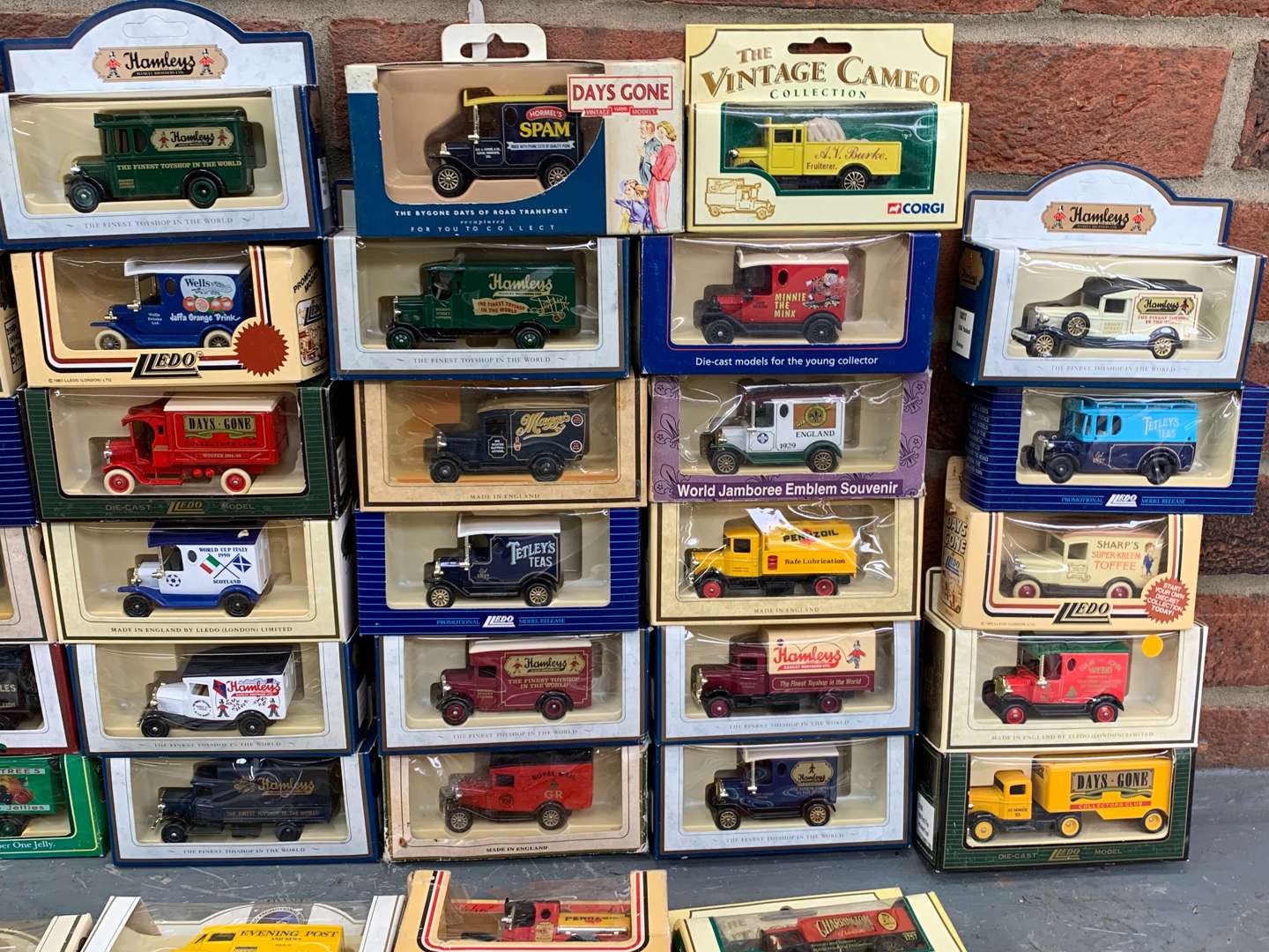 <p>Quantity of Boxed Die Cast Commercial Vehicles&nbsp;</p>