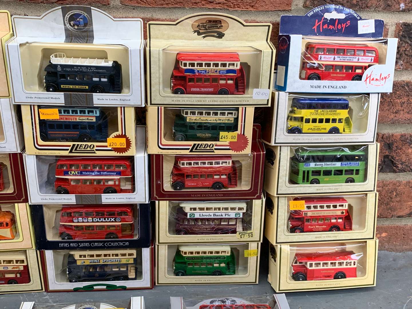 <p>Quantity of Boxed Die Cast Double Decker Buses</p>