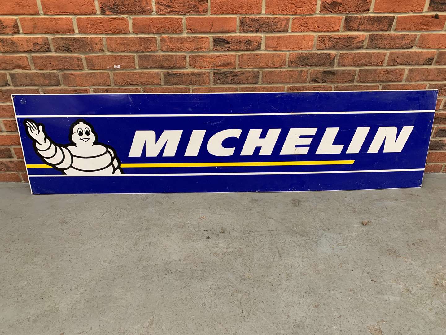 <p>Aluminium Michelin Waving Man Sign</p>