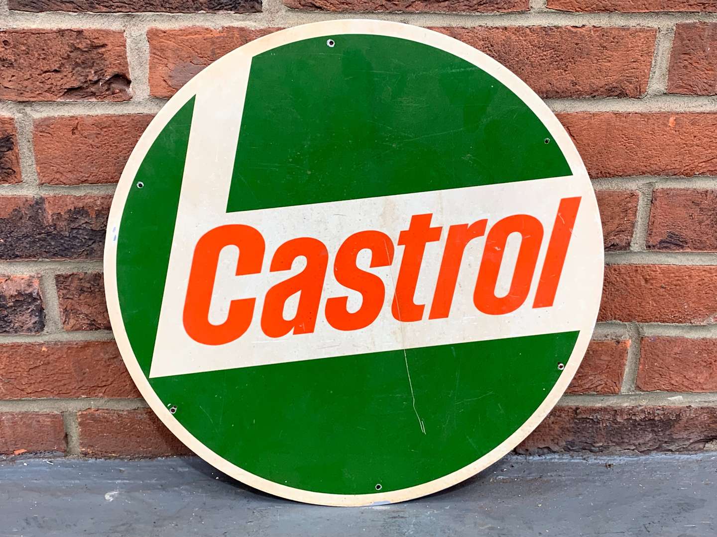 <p>Aluminium Castrol Circular Sign</p>