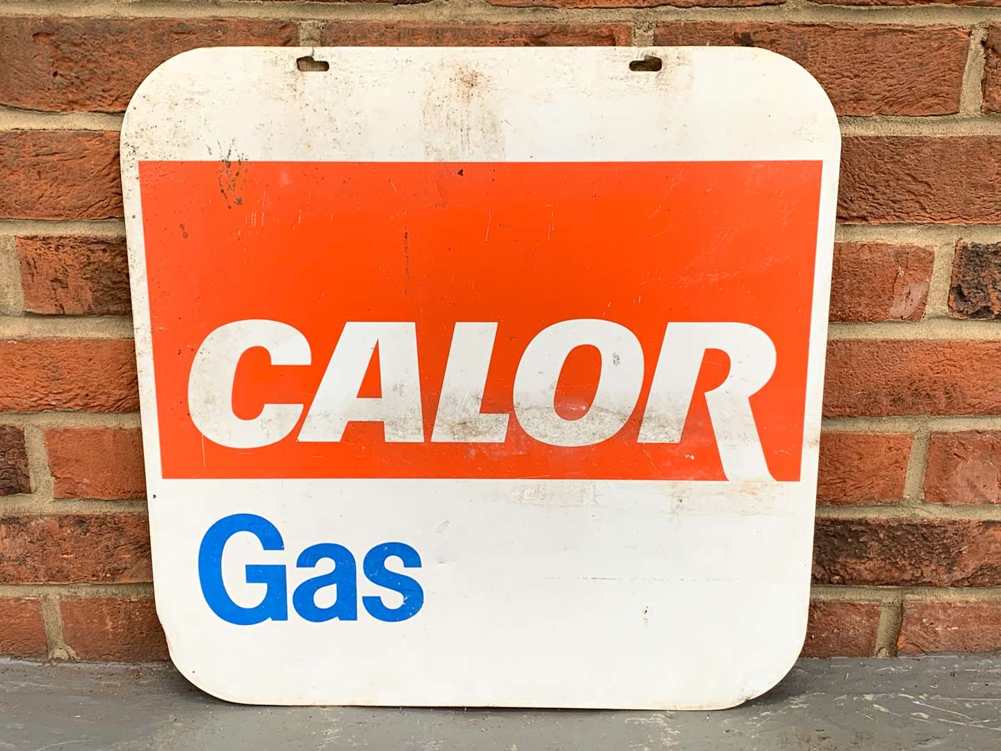 <p>Aluminium Calor Gas Sign</p>