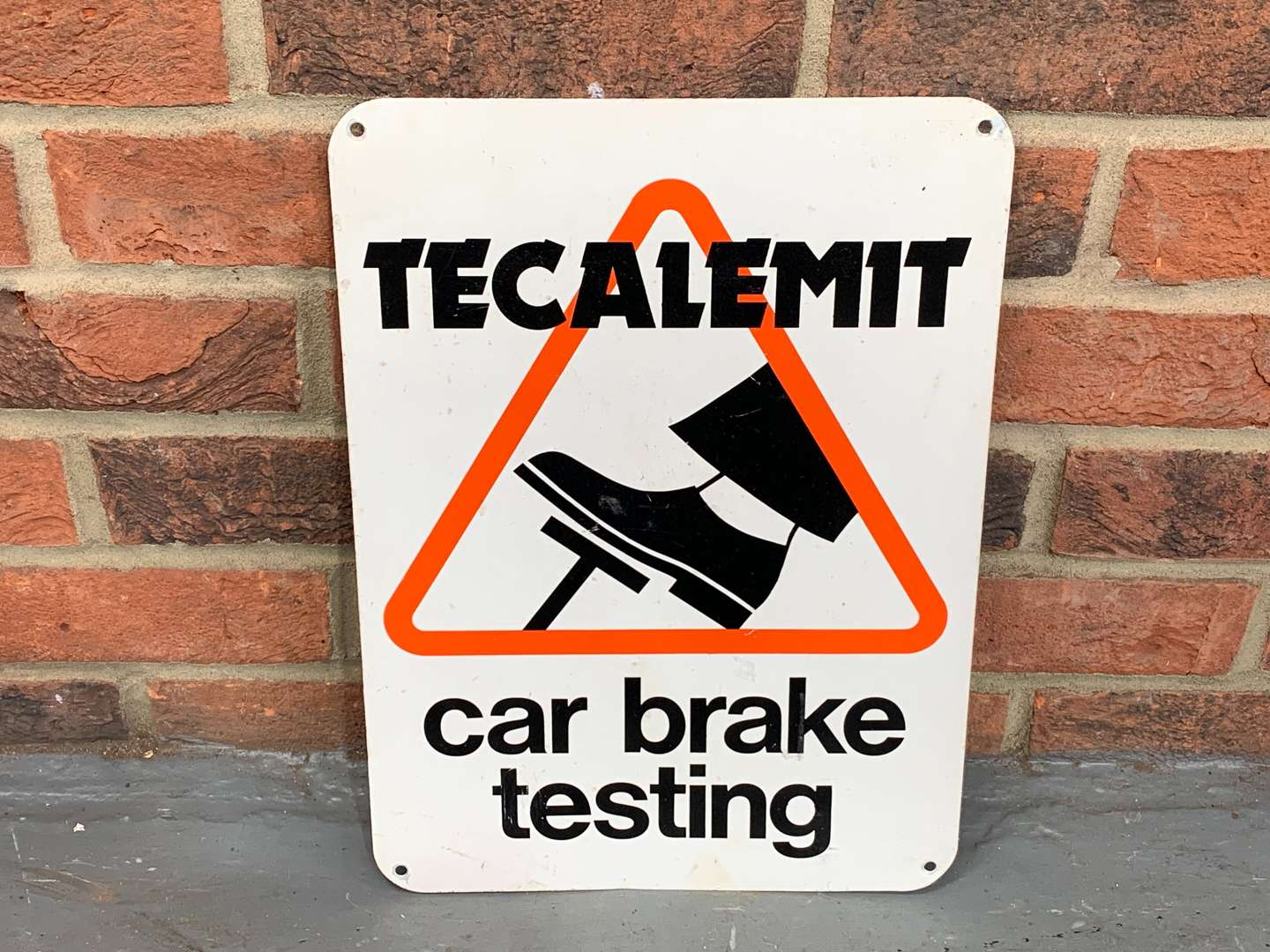 <p>Aluminium Tecalemit Car Brake Testing Sign</p>