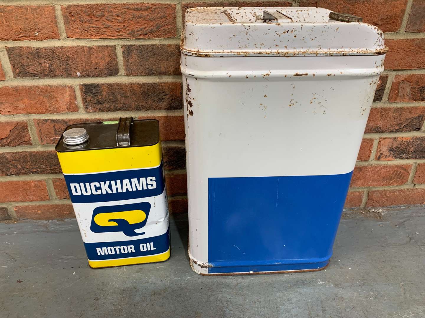 <p>Vintage Duckhams and Mobil Oil Cans (2)</p>