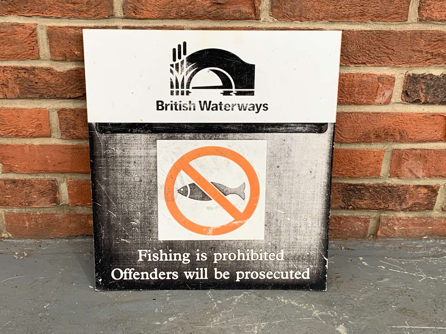<p>Metal British Waterways Sign</p>
