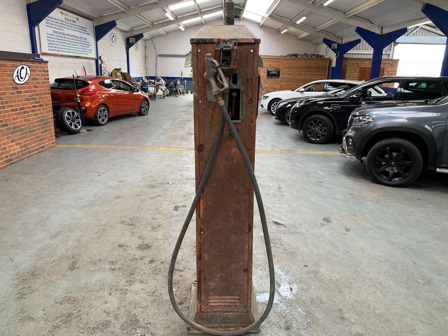 <p>1920/30's Clock Face Petrol Pump (For Restoration)</p>