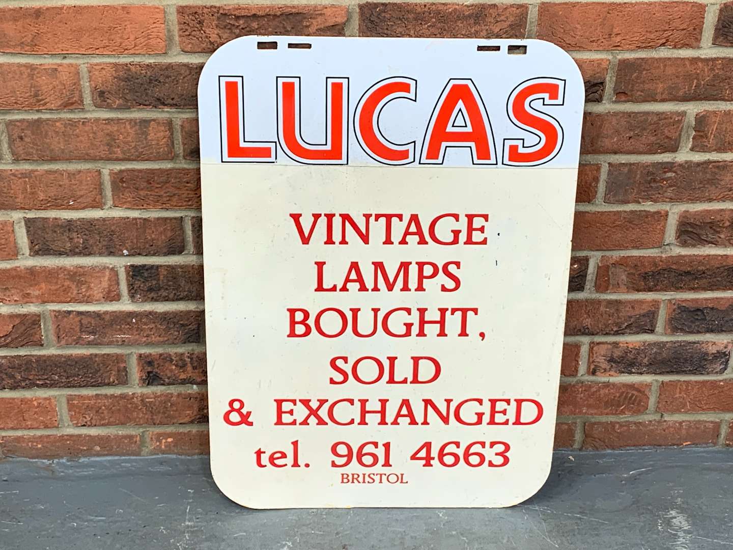 <p>Metal Made Lucas Vintage Lamps Bought and Sold Sign</p>