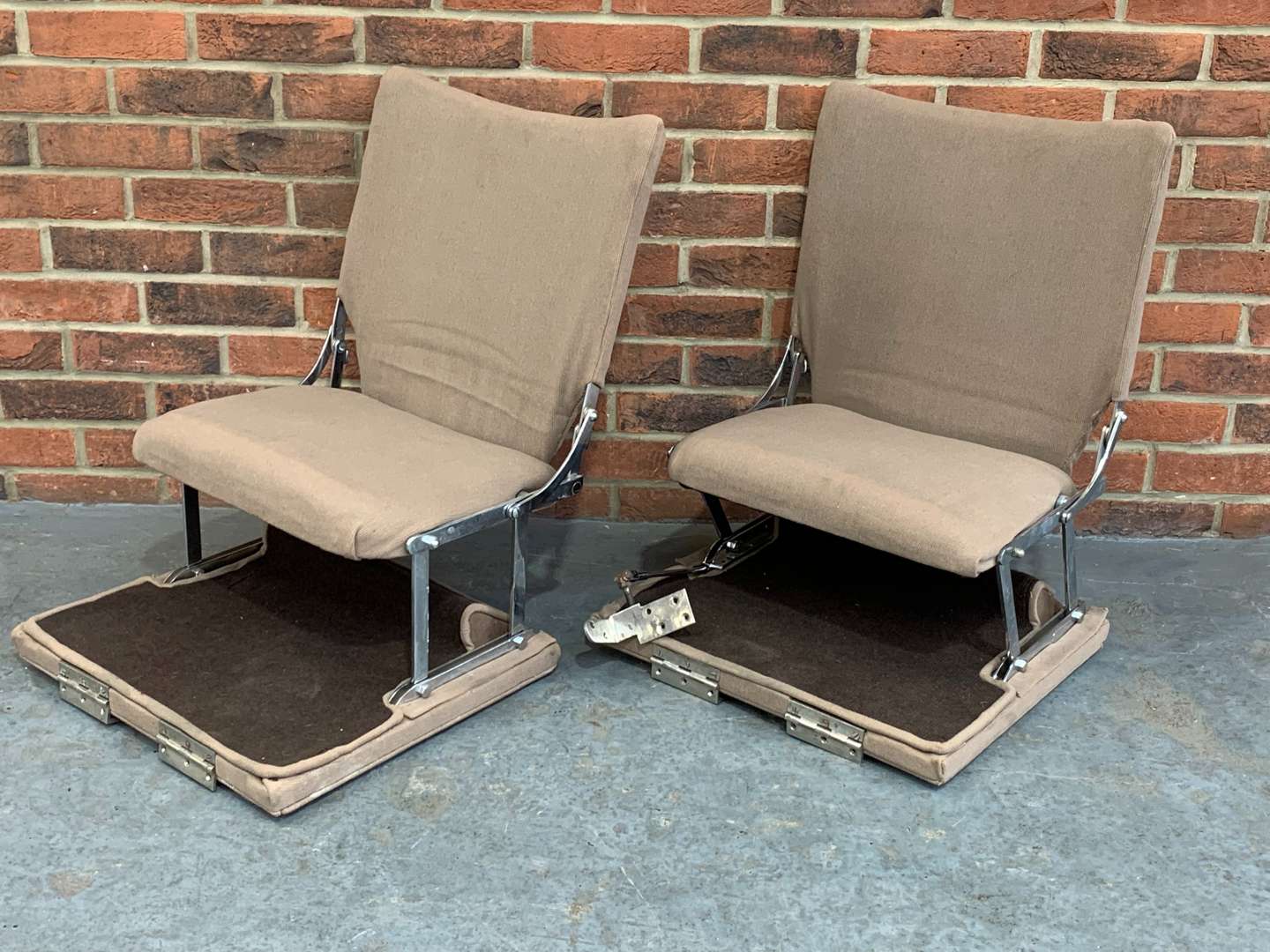 <p>Pair of Vintage Canvas Folding Car Seats</p>