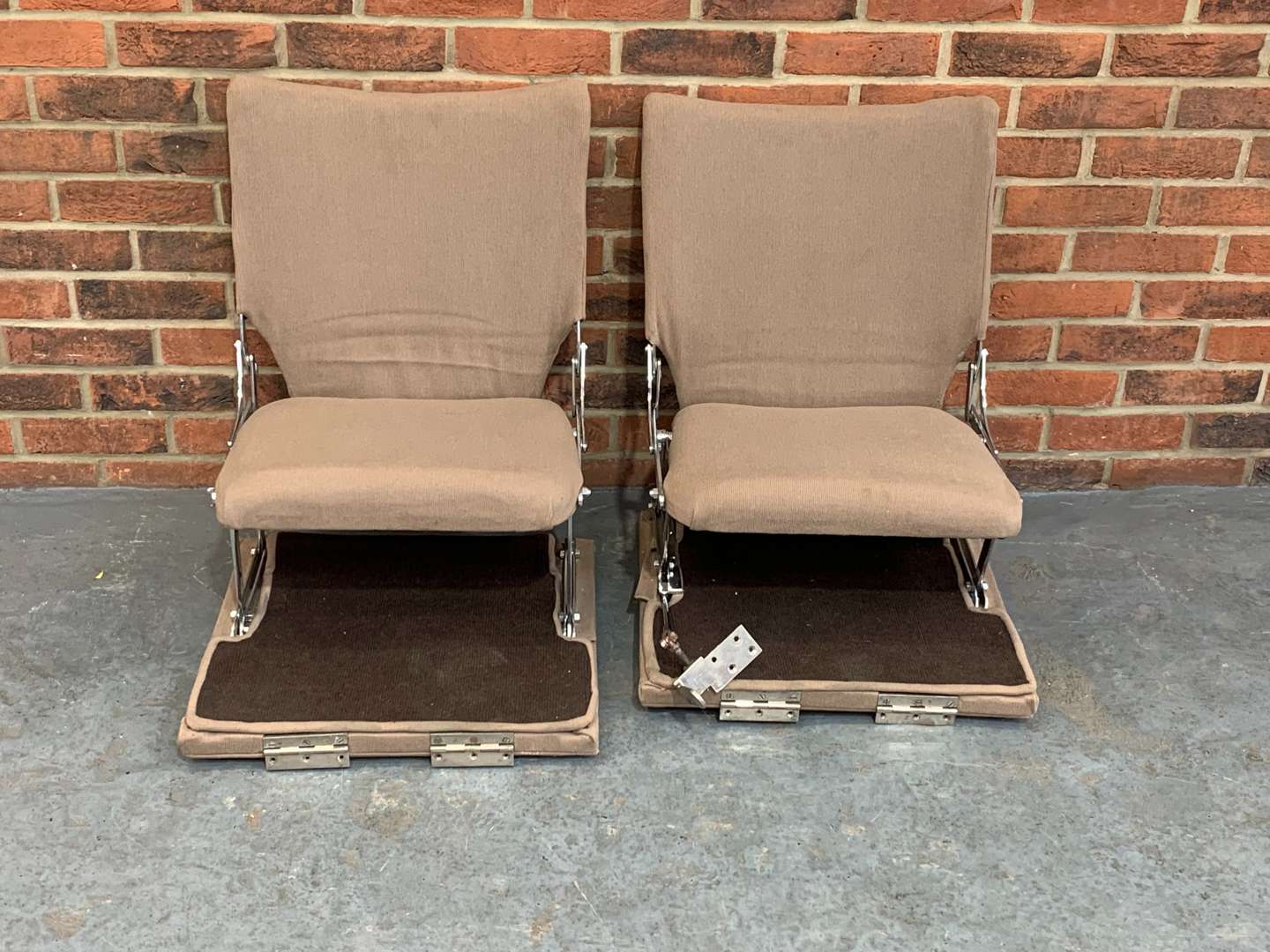 <p>Pair of Vintage Canvas Folding Car Seats</p>