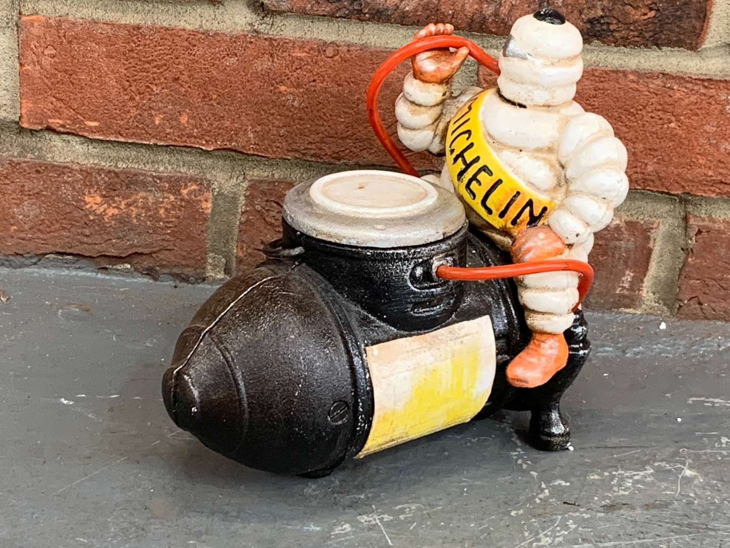 <p>Novelty Cast Iron Michelin Man</p>