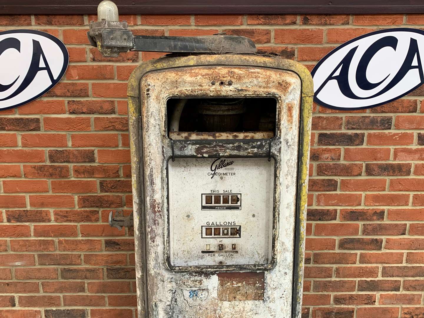 <p>Vintage Gilbarco Calco-Meter Petrol Pump</p>