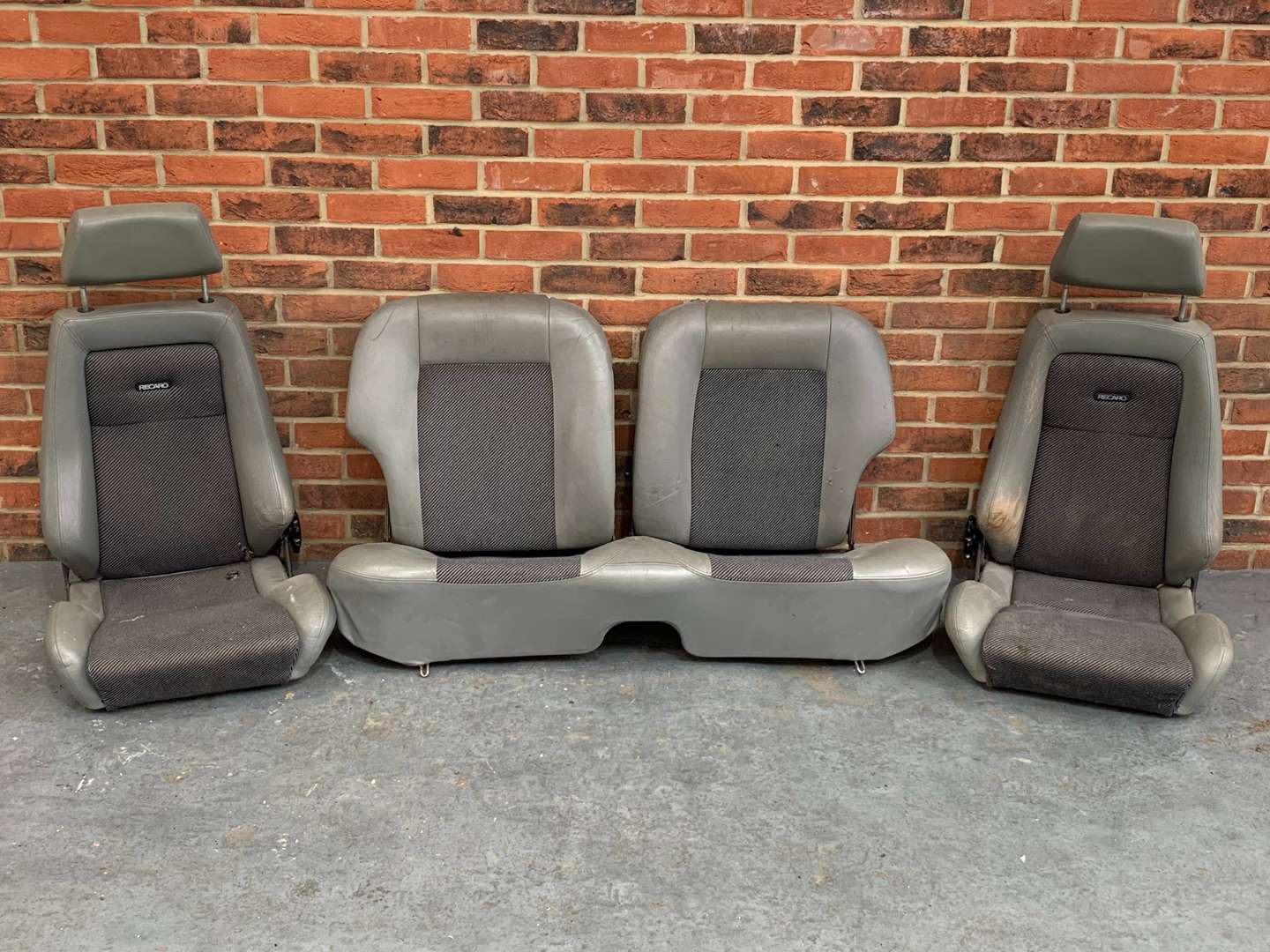 <p>Set of 2.8i Recaro Front and Rear Seats</p>