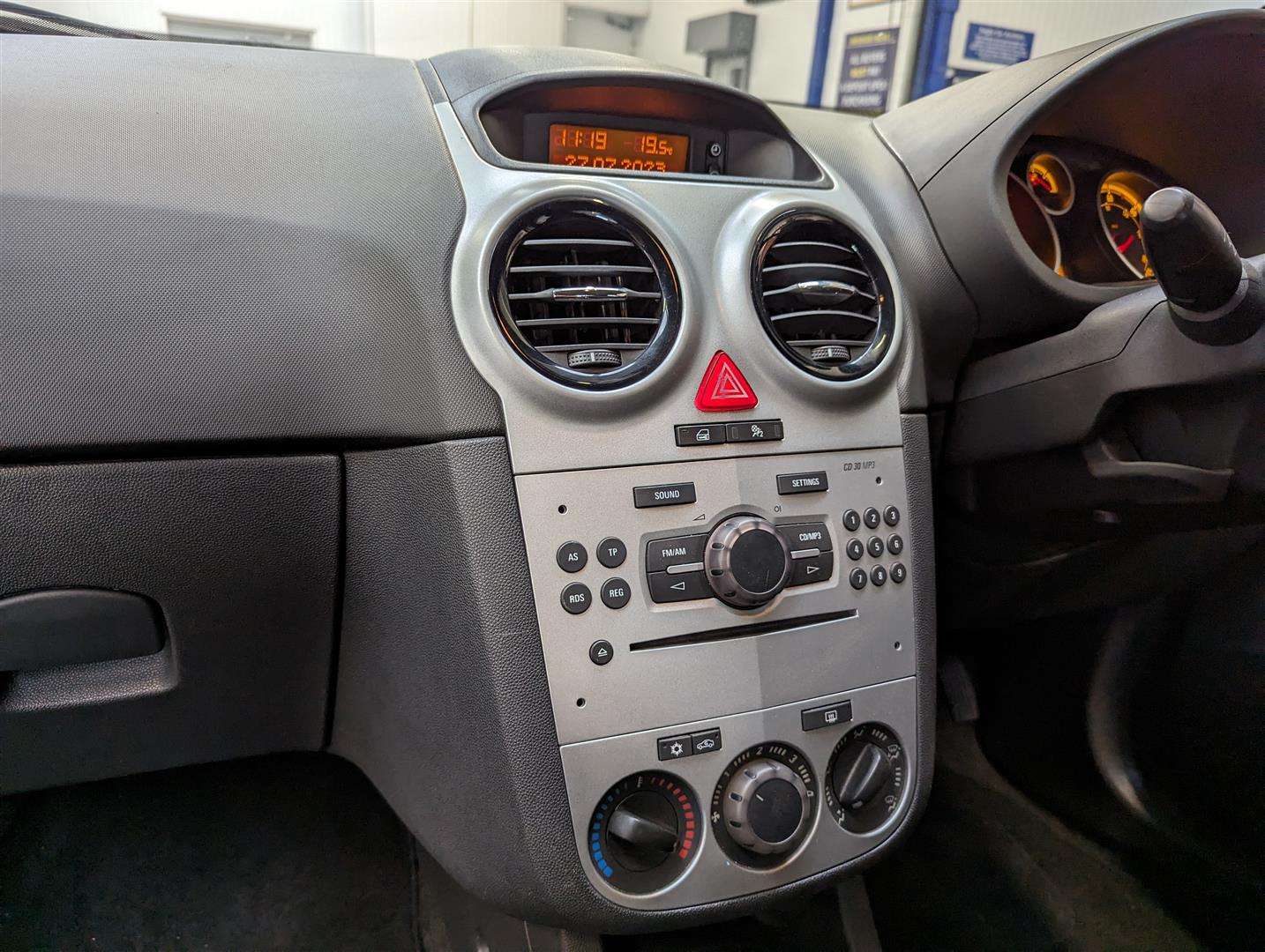 2010 VAUXHALL CORSA EXCLUSIV Wednesday 2nd August 6pm Anglia Car