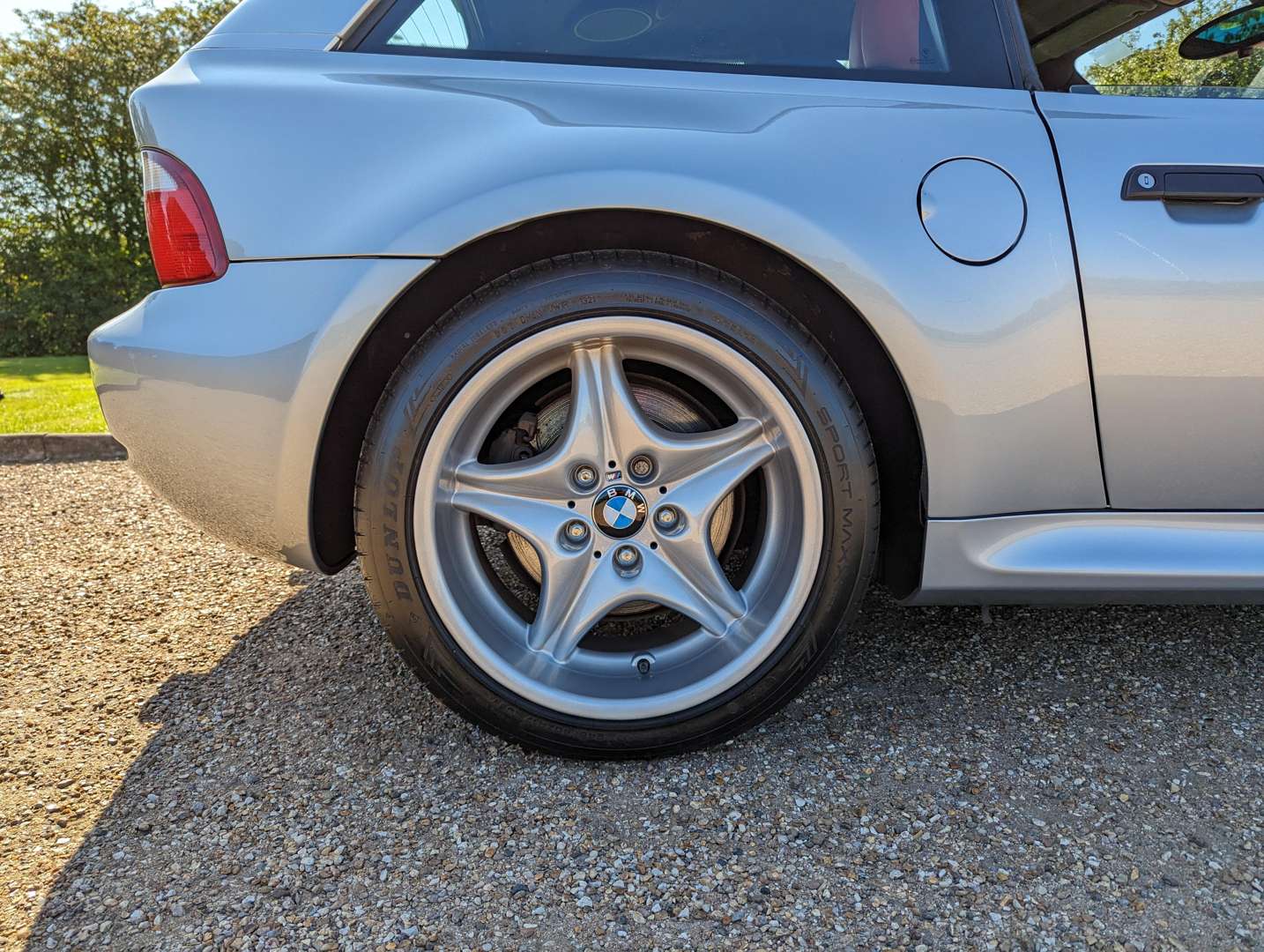 <p>1999 BMW Z3 M COUPE 31,800 MILES</p>