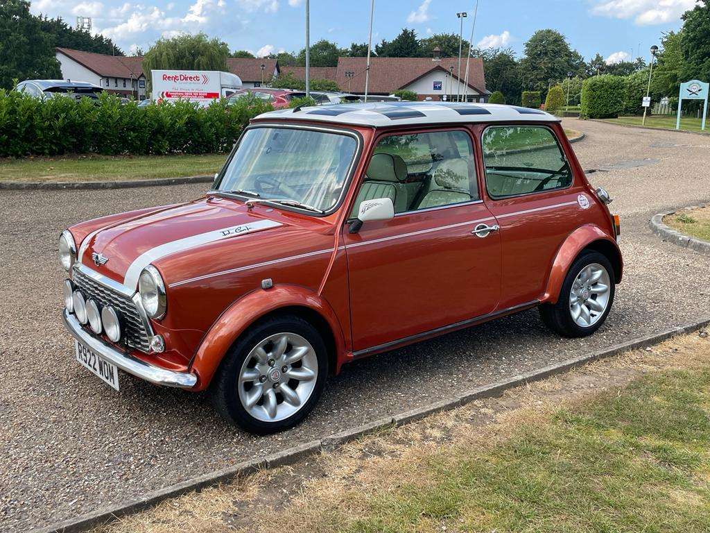 <p>1998 ROVER MINI COOPER</p>