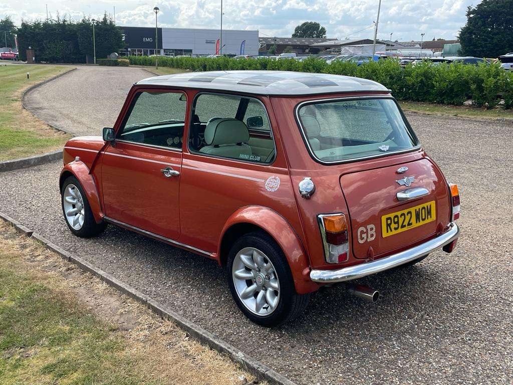 <p>1998 ROVER MINI COOPER</p>